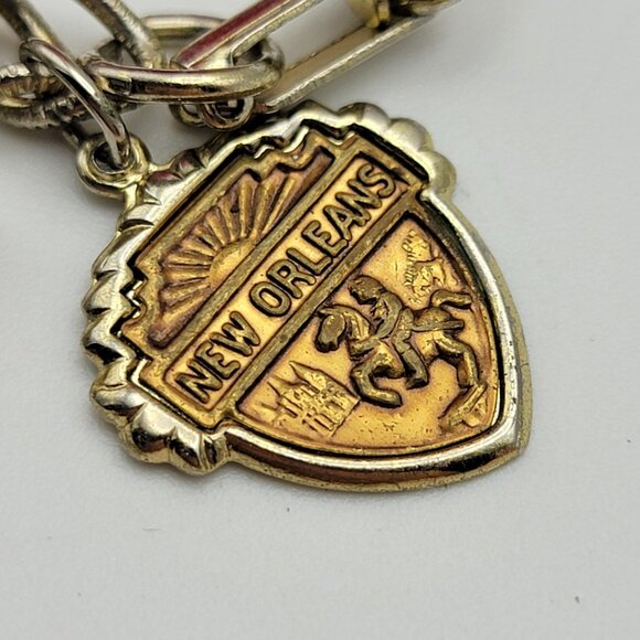 Vintage New Orleans Charm Bracelet Gold Tone 7" Fold Over Clasp - Picture 6 of 13